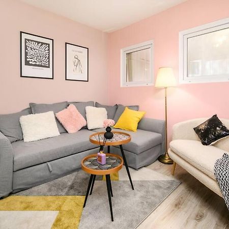 B104 - Liberty Bridge Lovely Home With Free Parking Budapest Esterno foto