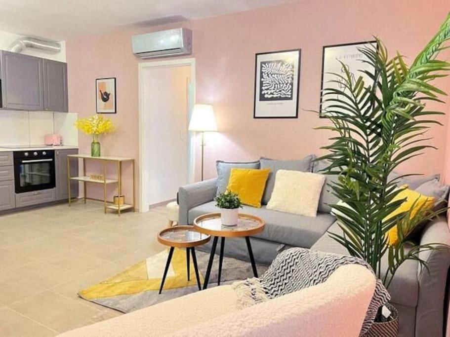 B104 - Liberty Bridge Lovely Home With Free Parking Budapest Esterno foto