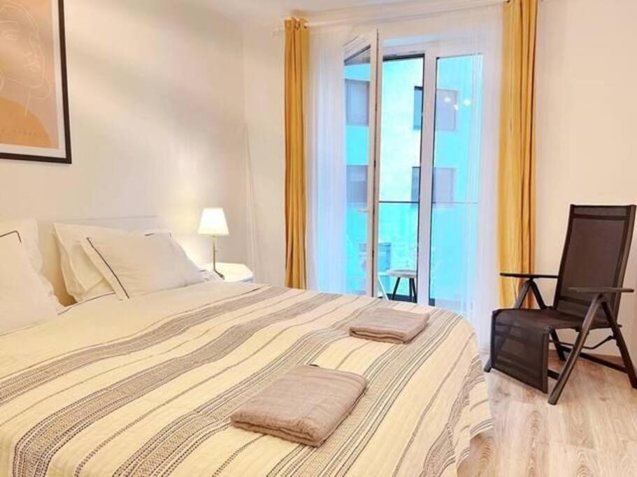 B104 - Liberty Bridge Lovely Home With Free Parking Budapest Esterno foto